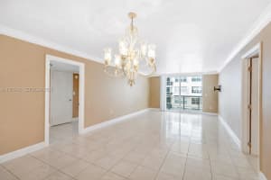6039 Collins Ave APT 1206, Miami Beach, FL 33140, - MLS#A11955493
