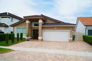 MLS# A11955506, Miami Lakes, Florida 33018