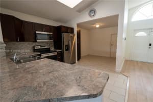 9936 W Daffodil Ln Miramar, FL 33025 - MLS#A11955516