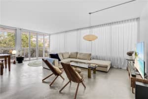 2155 Washington Ct 210 Miami Beach, FL 33139 - MLS#A11955522