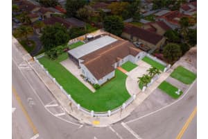 19897 Nw 62nd Ave Hialeah, FL 33015 - MLS#A11955549