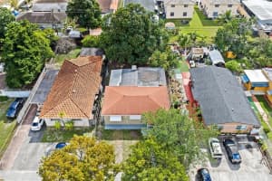 42 E 16th St Hialeah, FL 33010 - MLS#A11955589