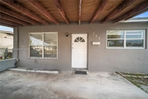 701 N 70th Ave 0 Hollywood, FL 33024 - MLS#A11955608