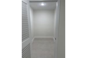 8005 Lake Dr 110 Doral, FL 33166 - MLS#A11955620