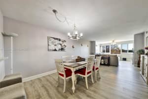 7448 N Devon Dr 305 Tamarac, FL 33321 - MLS#A11955624