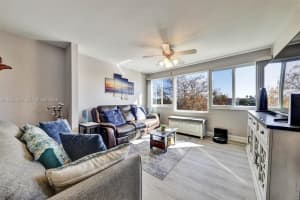 7448 N Devon Dr 305 Tamarac, FL 33321 - MLS#A11955624