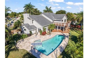 10110 Sw 3rd St, Plantation