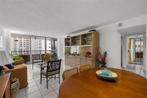 2655 Collins Ave 707 Miami Beach, FL 33140 - MLS#A11955672