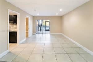 5975 Nw 25th Ct 213 Sunrise, FL 33313 - MLS#A11955741