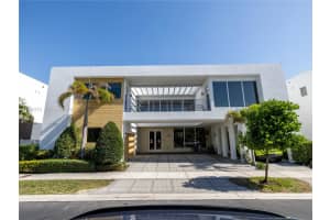 7451 Nw 103rd Ct 0 Doral, FL 33178 - Off Market