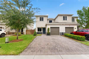 1921 Se 8th Pl, Homestead