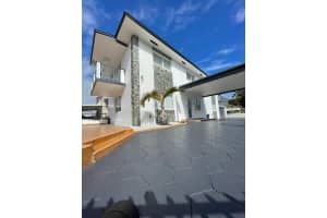 901 Nw 22nd Pl Miami, FL 33125 - MLS#A11955787