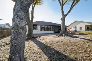 4543 Se Dryfus Ave Stuart, FL 34997 - MLS#A11955803