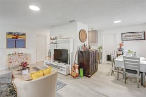 3004 Nw 7th St Fort Lauderdale, FL 33311 - MLS#A11955807