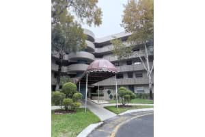 901 Colony Point Cir 505, Pembroke Pines