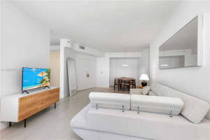 300 South Pointe Dr APT 907, Miami Beach, FL 33139, - MLS#A11955871