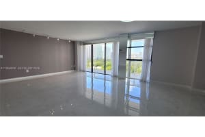 3701 N Country Club Dr 807 Aventura, FL 33180 - MLS#A11956050