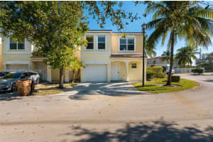 1001 Sw 15th St Deerfield Beach, FL 33441 - MLS#A11956056