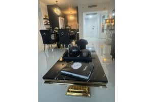 100 Lincoln Rd , Miami Beach, FL 33139 - MLS#A11956065