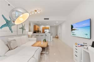 1060 Brickell Ave 2207 Miami, FL 33131 - MLS#A11956098