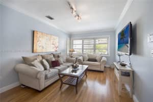 36 Almeria Ave 12 Coral Gables, FL 33134 - MLS#A11956122