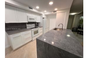 4878 Nw 97th Pl 290 Doral, FL 33178 - MLS#A11956124