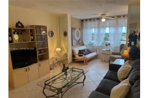 2861 Somerset Dr 407 Lauderdale Lakes, FL 33311 - MLS#A11956141