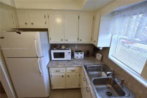 2832 W Crosley Dr C West Palm Beach, FL 33415 - MLS#A11956181