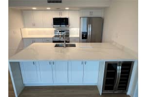 6484 E Miami Lakes Dr E Miami Lakes, FL 33014 - MLS#A11956191