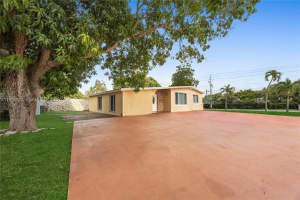 3920 Sw 32nd Ave West Park, FL 33023 - MLS#A11956221