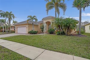 2024 Nw 139th Ter Pembroke Pines, FL 33028 - MLS#A11956227