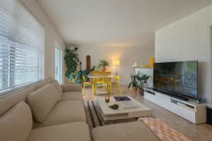 13101 Memorial Hwy 215 North Miami, FL 33161 - MLS#A11956239