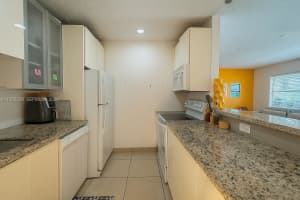 13101 Memorial Hwy 215 North Miami, FL 33161 - MLS#A11956239