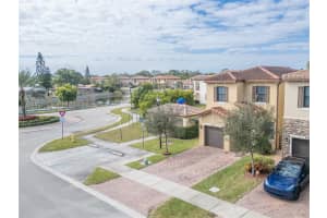 5203 Nw 50th Ter Tamarac, FL 33319 - MLS#A11956261