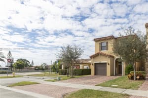 5203 Nw 50th Ter Tamarac, FL 33319 - MLS#A11956261