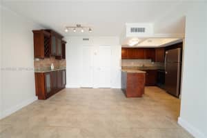 2715 Tigertail Ave 606 Miami, FL 33133 - MLS#A11956283