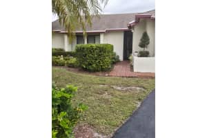 10301 Greenbriar Ct Boca Raton, FL 33498 - MLS#A11956295
