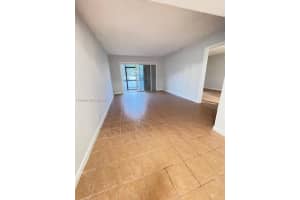 490 Nw 20th St 1030, Boca Raton