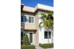 6674 Nw 102nd Path 6674 Doral, FL 33178 - MLS#A11956368