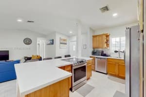 8331 Nw 44th Ct, Sunrise