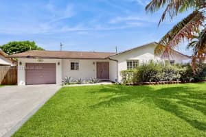 8331 Nw 44th Ct Sunrise, FL 33351 - MLS#A11956375