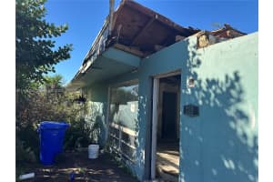 2101 Sw 46th Ave Fort Lauderdale, FL 33317 - MLS#A11956386