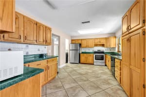 1102 Nw 89th Ter Pembroke Pines, FL 33024 - MLS#A11956392