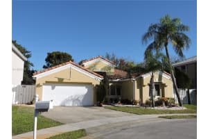 10575 Sw 12th Mnr Pembroke Pines, FL 33025 - MLS#A11956405