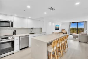 2625 Collins Ave 1109 Miami Beach, FL 33140 - MLS#A11956435