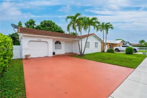 15322 Sw 177th Ter Miami, FL 33187 - MLS#A11956443