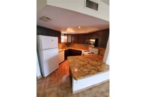 8363 Lake Dr 201 Doral, FL 33166 - MLS#A11956447