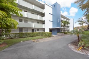1351 NE 191st St #106, Miami, FL 33179, - MLS#A11956475