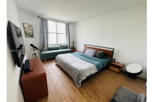 1980 S Ocean Dr 9m Hallandale Beach, FL 33009 - MLS#A11956476