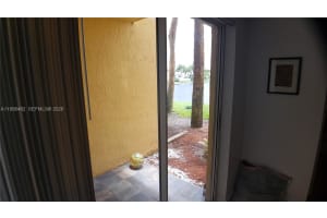 7640 Westwood Dr 403 Tamarac, FL 33321 - MLS#A11956482